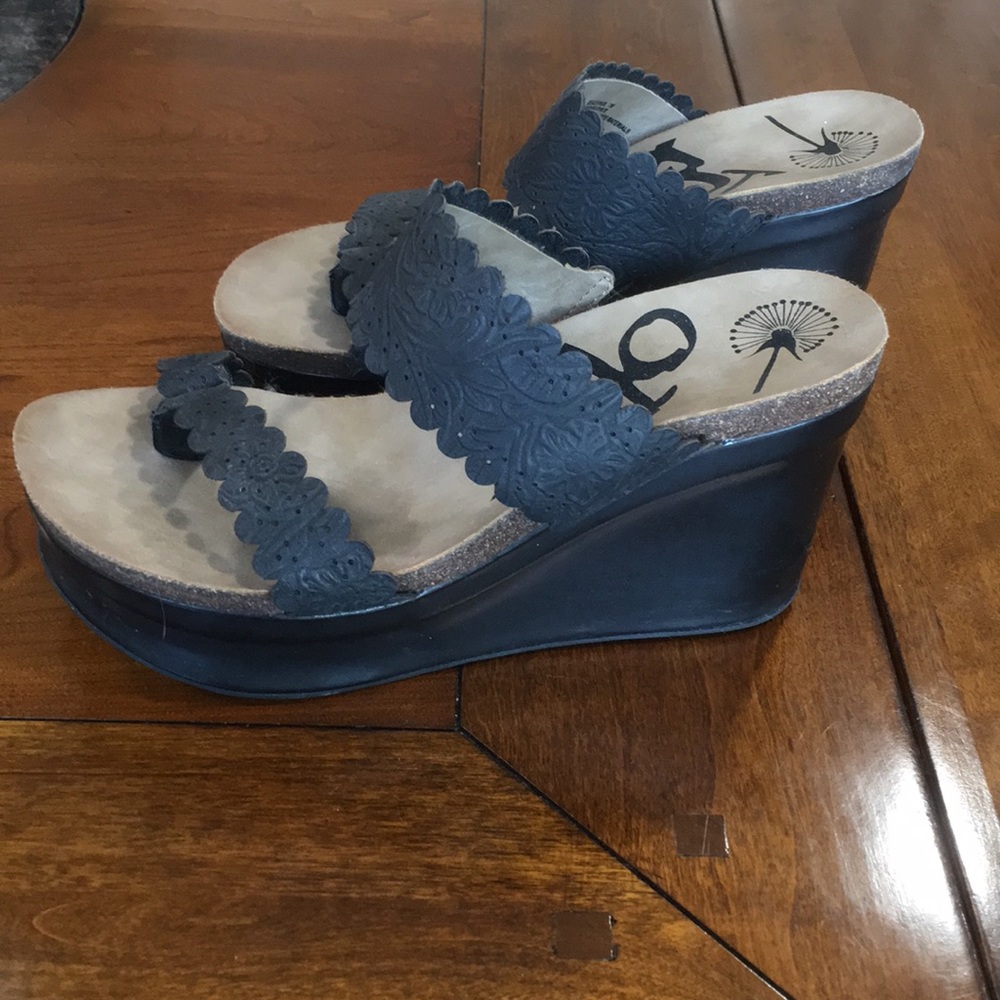 OTBT ‘Beach Park’ Leather Wedge Thong Sandal